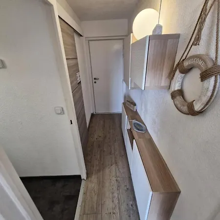 Appartement Le Carlton - 2 Pieces 4 Couchages Port Leucate. Ref: 2car_218c Mae-5171